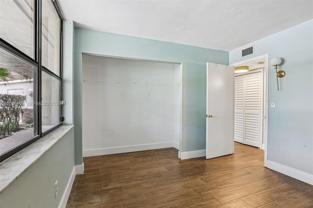 100 NW 76th Avenue 1082, Plantation, FL 33324