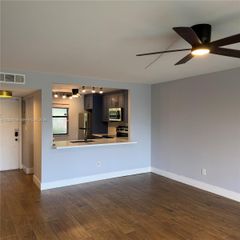 100 NW 76th Avenue 1082, Plantation, FL 33324