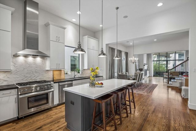 1526 Vermont Street, Houston, TX 77006