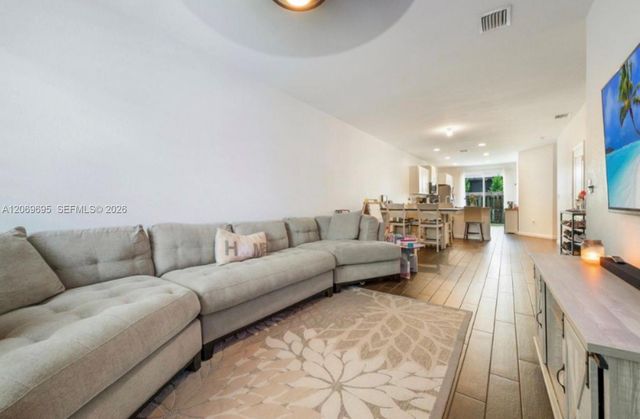 1443 SE 26th Avenue, Homestead, FL 33035