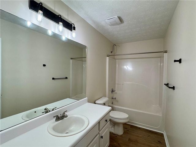 920 Roxeywood Drive, Winder, GA 30680