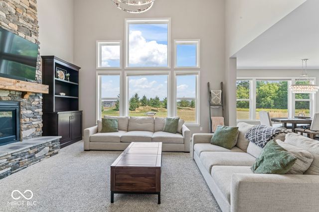 12623 Tidecrest Drive, Fishers, IN 46037