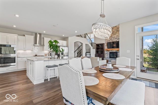 12623 Tidecrest Drive, Fishers, IN 46037