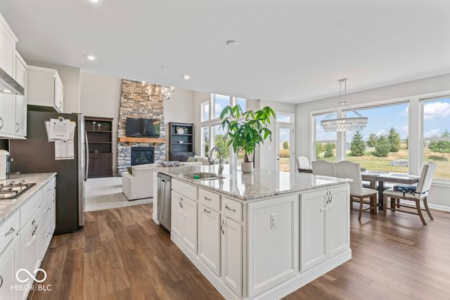 12623 Tidecrest Drive, Fishers, IN 46037