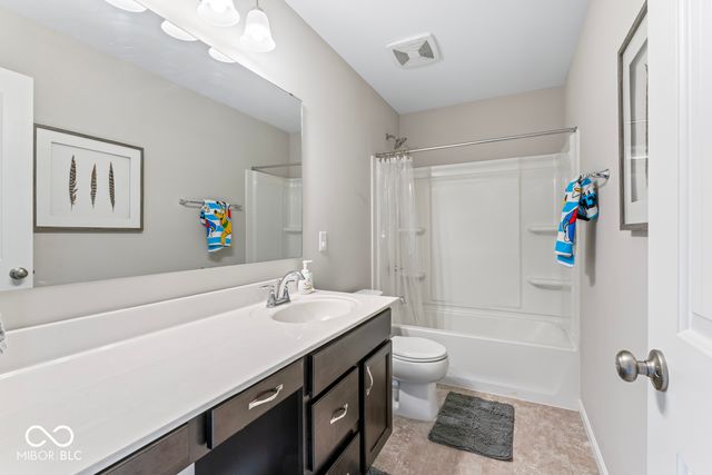 12623 Tidecrest Drive, Fishers, IN 46037