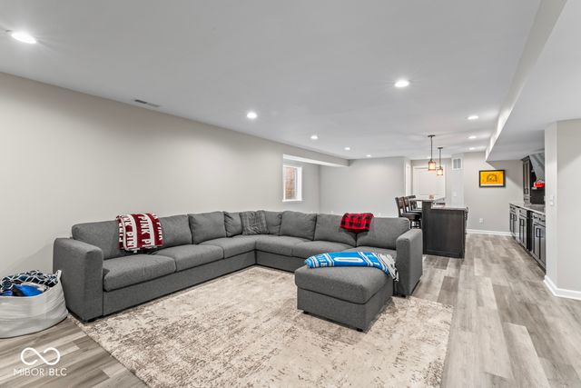 12623 Tidecrest Drive, Fishers, IN 46037