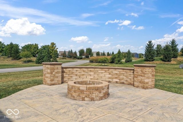 12623 Tidecrest Drive, Fishers, IN 46037