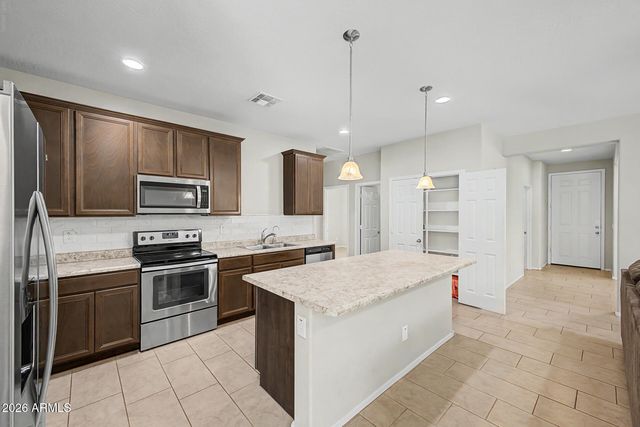 8980 W Puget Avenue, Peoria, AZ 85345