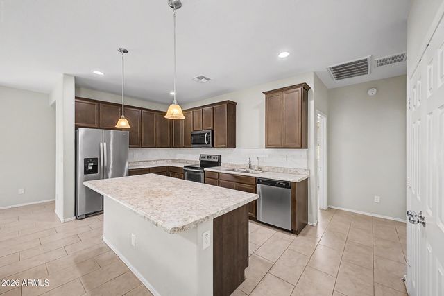 8980 W Puget Avenue, Peoria, AZ 85345