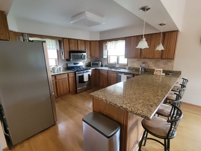 39934 N Fairway Drive, Antioch, IL 60002
