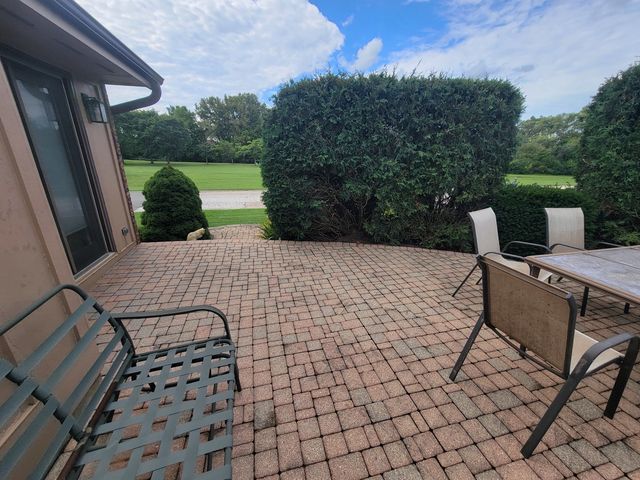 39934 N Fairway Drive, Antioch, IL 60002