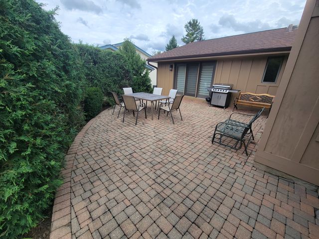 39934 N Fairway Drive, Antioch, IL 60002