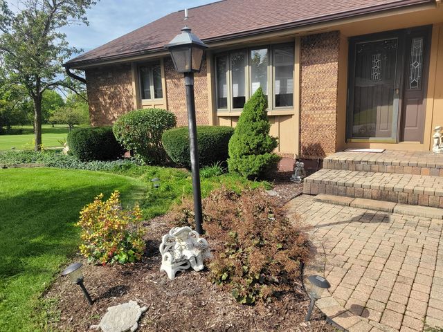 39934 N Fairway Drive, Antioch, IL 60002