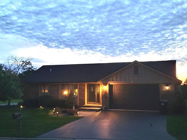 39934 N Fairway Drive, Antioch, IL 60002