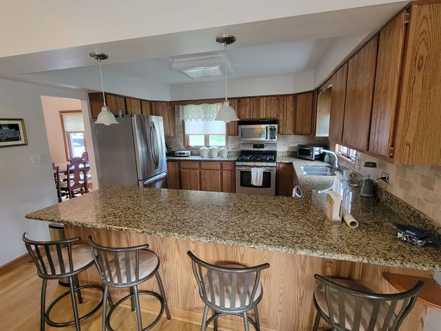 39934 N Fairway Drive, Antioch, IL 60002