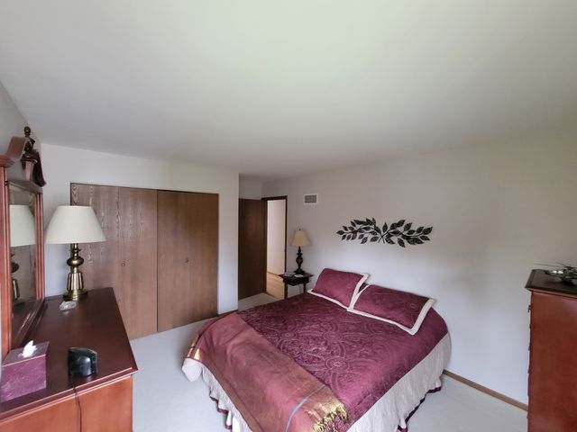 39934 N Fairway Drive, Antioch, IL 60002