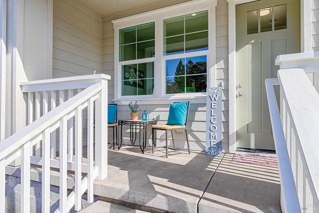 1960 Las Ventanas Dr, Santa Rosa, CA 95407