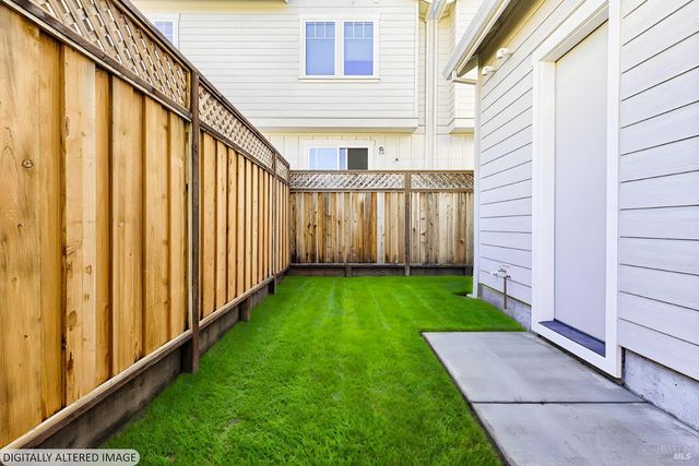 1960 Las Ventanas Dr, Santa Rosa, CA 95407