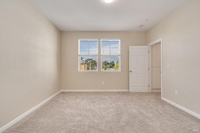 1960 Las Ventanas Dr, Santa Rosa, CA 95407