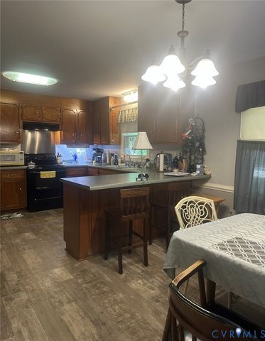 7815 Gold Acres Farm Rd, Prince George, VA 23875