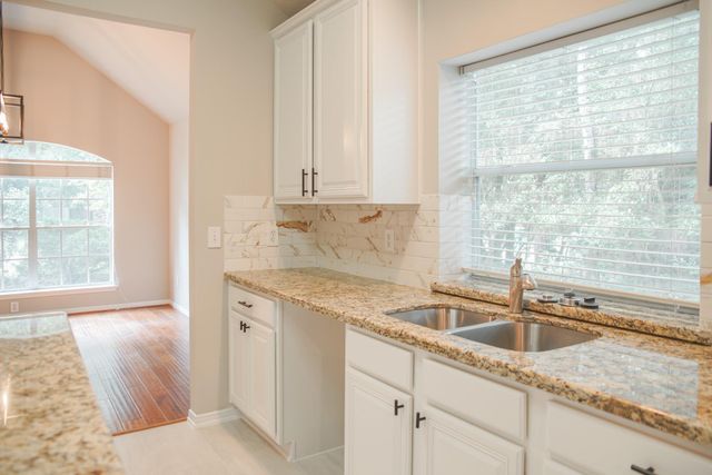 91 N Willow Point Circle, The Woodlands, TX 77382
