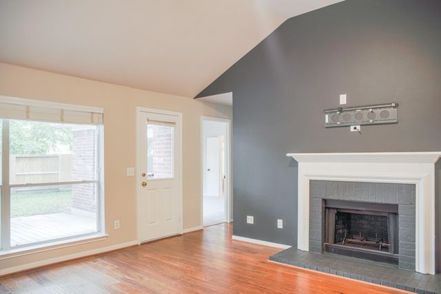 91 N Willow Point Circle, The Woodlands, TX 77382