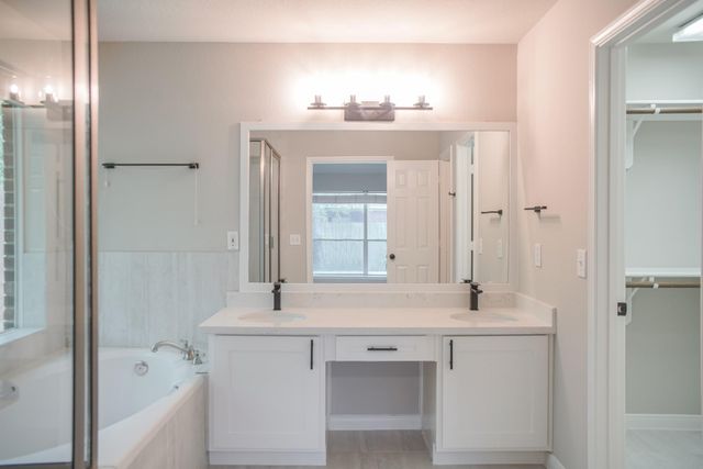 91 N Willow Point Circle, The Woodlands, TX 77382
