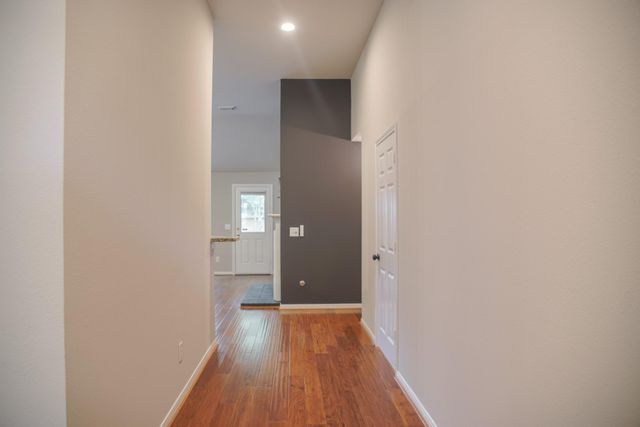 91 N Willow Point Circle, The Woodlands, TX 77382