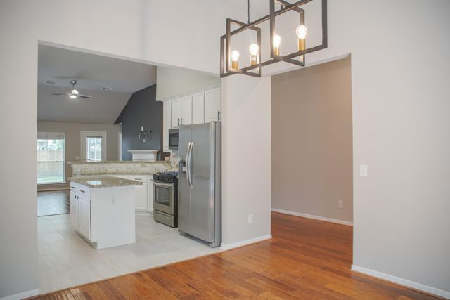 91 N Willow Point Circle, The Woodlands, TX 77382