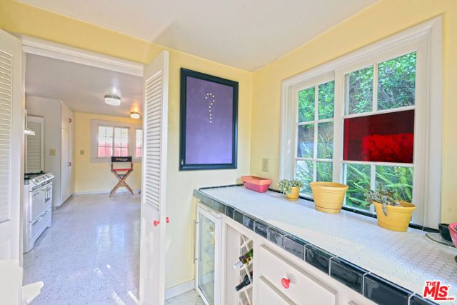 2634 N Beachwood Drive, Los Angeles, CA 90068