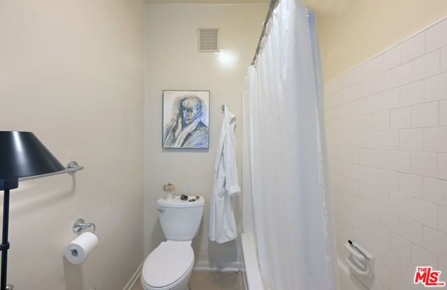 2634 N Beachwood Drive, Los Angeles, CA 90068