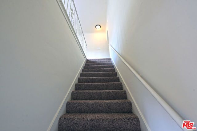 2634 N Beachwood Drive, Los Angeles, CA 90068