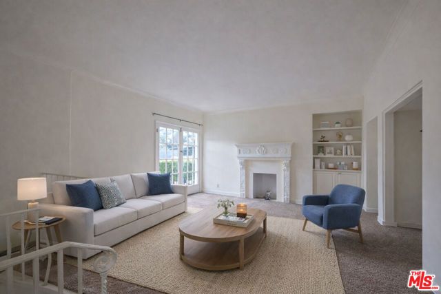 2634 N Beachwood Drive, Los Angeles, CA 90068