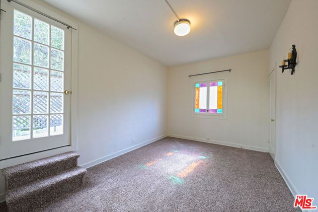 2634 N Beachwood Drive, Los Angeles, CA 90068