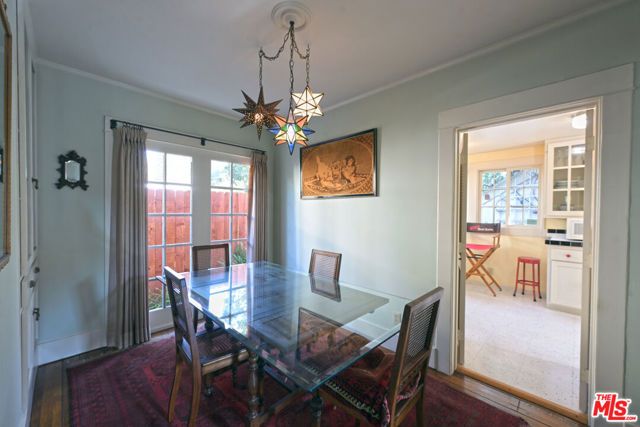 2634 N Beachwood Drive, Los Angeles, CA 90068