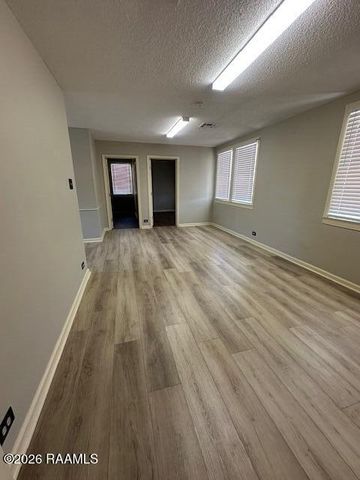 107 S College Road B, Lafayette, LA 70503
