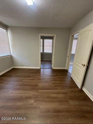 107 S College Road B, Lafayette, LA 70503