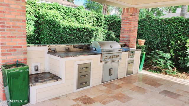 3672 CATHEDRAL OAKS Place N, Jacksonville, FL 32217