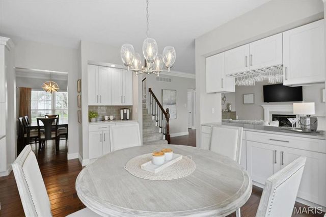 16917 Crystal Springs Drive, Chesterfield, MO 63005