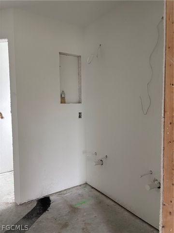 15256 Hennipen CIR, Port Charlotte, FL 33981