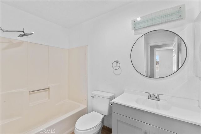 16424 Verde St, Hesperia, CA 92345