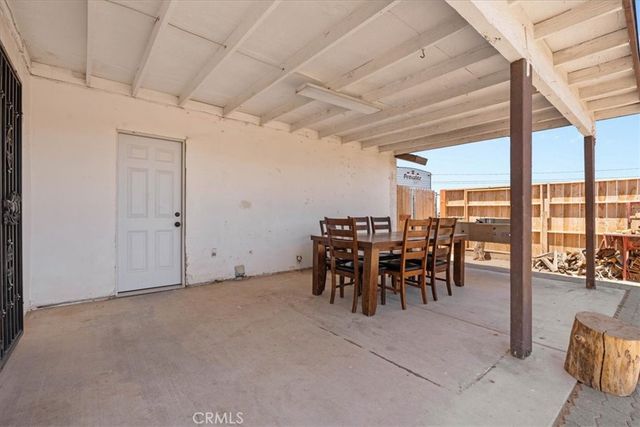 16424 Verde St, Hesperia, CA 92345