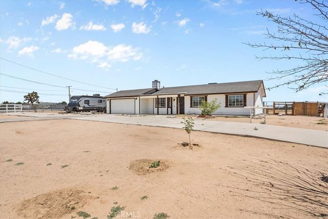 16424 Verde St, Hesperia, CA 92345