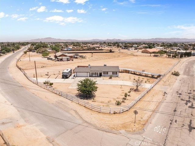 16424 Verde St, Hesperia, CA 92345