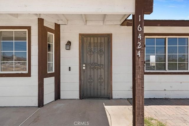 16424 Verde St, Hesperia, CA 92345