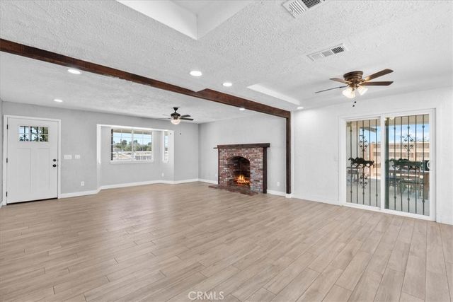 16424 Verde St, Hesperia, CA 92345