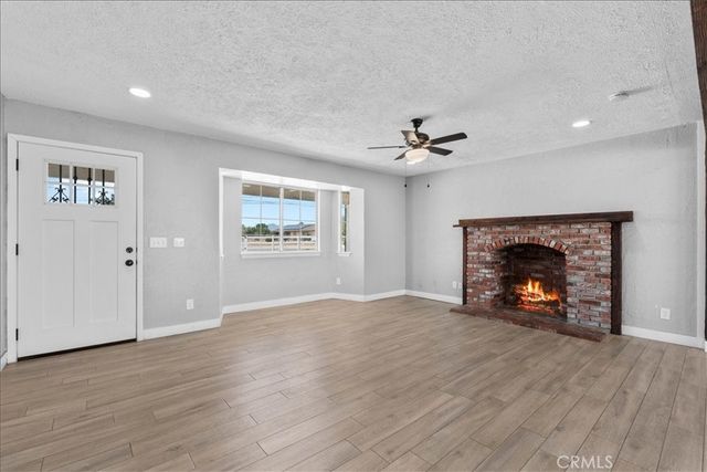 16424 Verde St, Hesperia, CA 92345