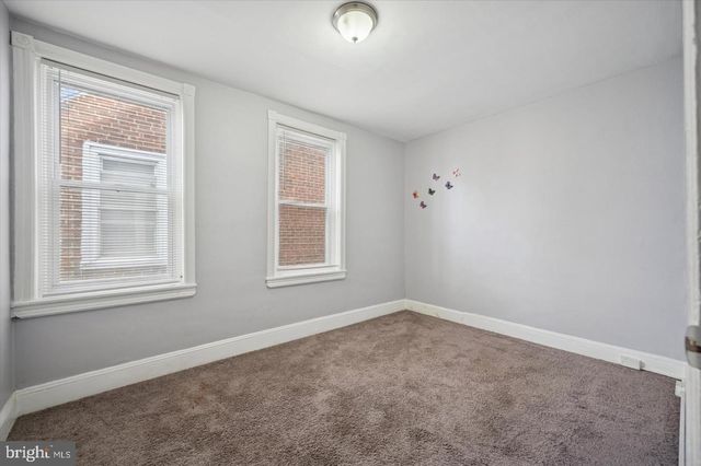 5240 N FRONT ST, Philadelphia, PA 19120