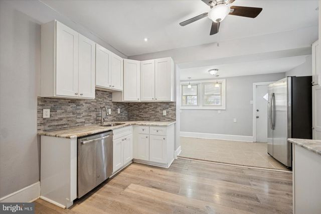 5240 N FRONT ST, Philadelphia, PA 19120