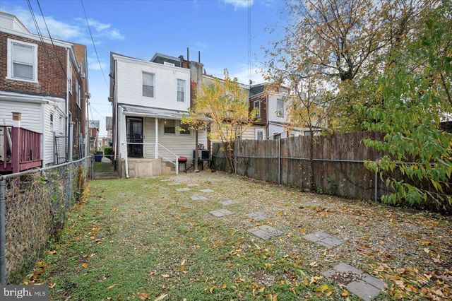 5240 N FRONT ST, Philadelphia, PA 19120